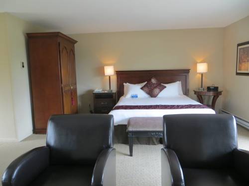 Imagen de la habitación del Hotel Adobe Inn, Carmel-by-the-Sea. Foto 9