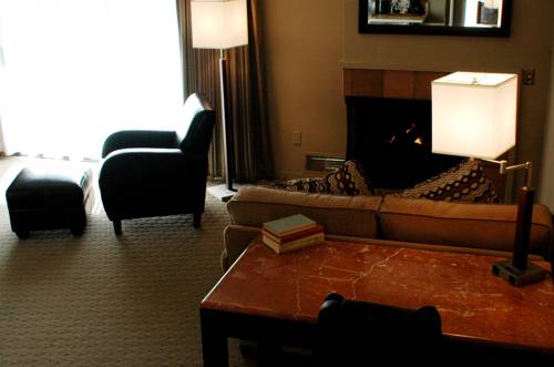 Imagen de la habitación del Hotel Adobe Inn, Carmel-by-the-Sea. Foto 12