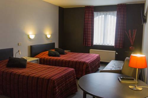 Imagen de la habitación del Hotel Adoma. Foto 3