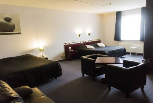 Imagen de la habitación del Hotel Adoma. Foto 6