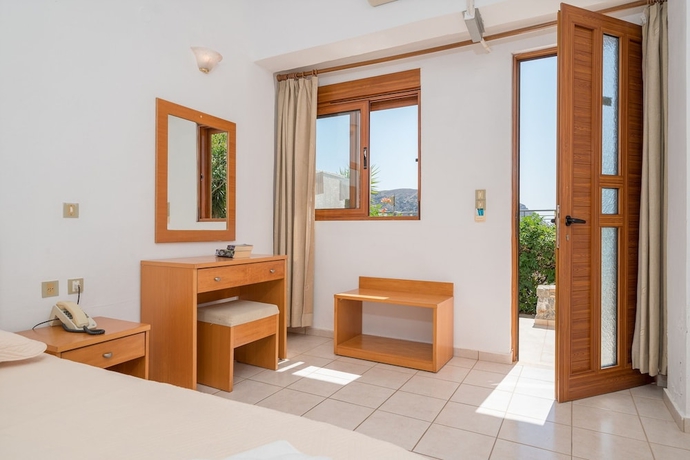 Imagen de la habitación del Hotel Adonis, Agia Galini. Foto 3