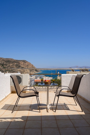Imagen de la habitación del Hotel Adonis, Agia Galini. Foto 8