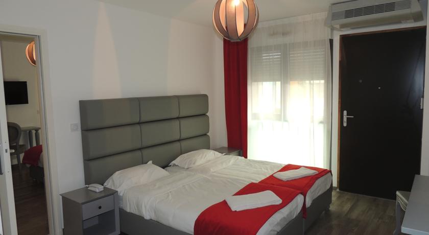 Imagen de la habitación del Hotel Adonis Aix-en-provence. Foto 3