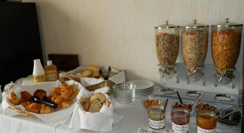 Imagen del bar/restaurante del Hotel Adonis Arc Aix. Foto 3