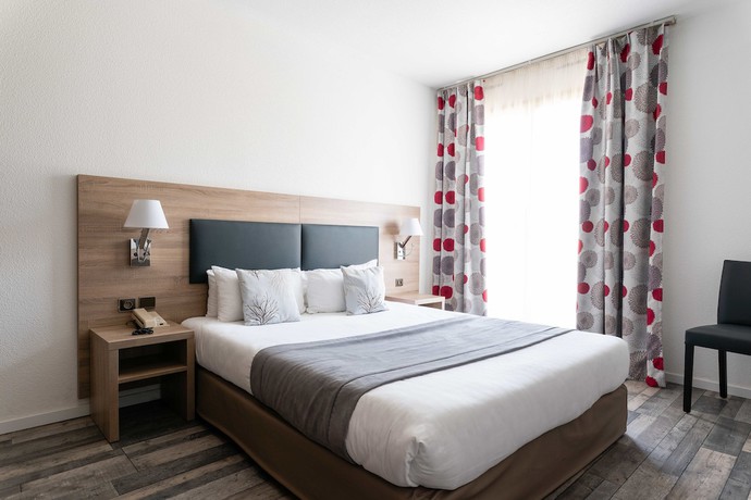 Imagen de la habitación del Hotel Adonis Cannes - Hotel Thomas. Foto 6