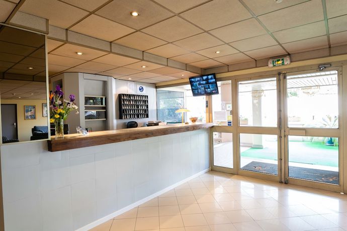 Imagen de los interiores del Hotel Adonis Cannes - Hotel Thomas. Foto 14