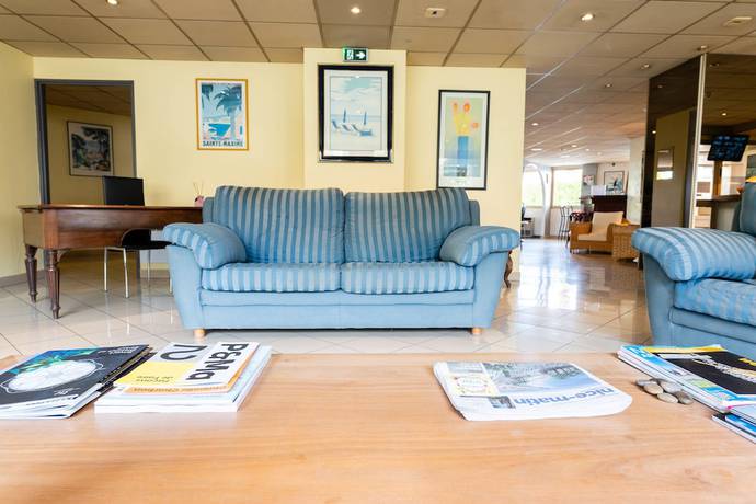 Imagen de los interiores del Hotel Adonis Cannes - Hotel Thomas. Foto 15