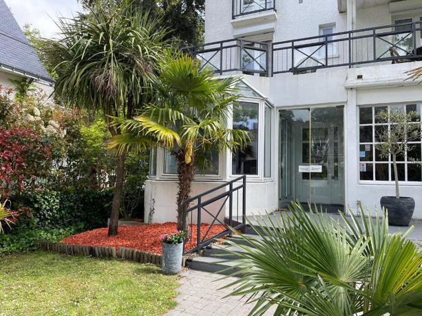 Imagen general del Hotel Adonis Cottage La Baule. Foto 6