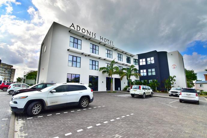 Imagen general del Hotel Adonis Cupecoy. Foto 12