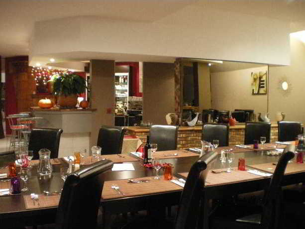 Imagen del bar/restaurante del Hotel Adonis Gapotel. Foto 2