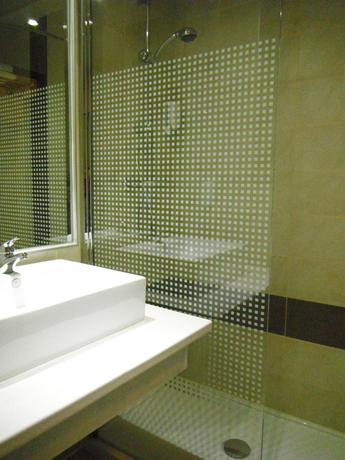 Imagen de la habitación del Hotel Adonis Gapotel. Foto 9