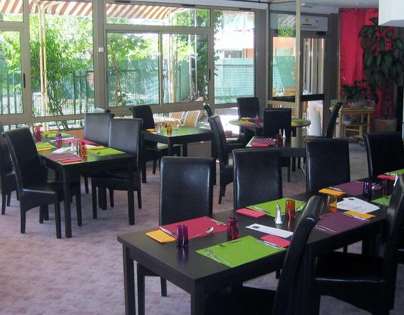 Imagen del bar/restaurante del Hotel Adonis Gapotel. Foto 4