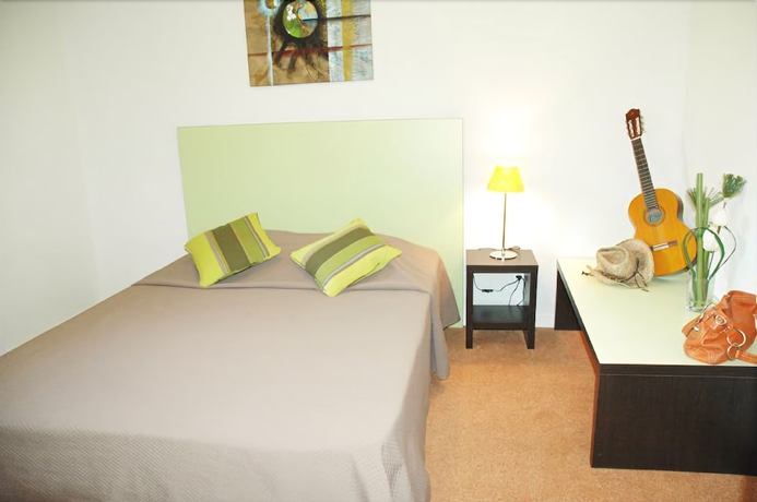 Imagen de la habitación del Hotel Adonis Honfleur. Foto 8