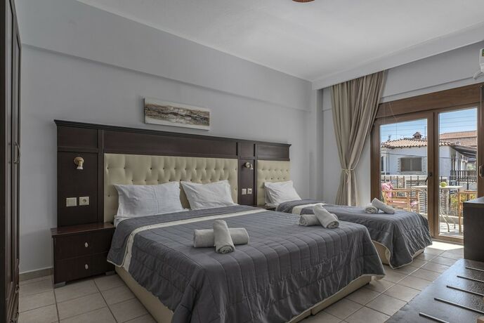 Imagen de la habitación del Hotel Adonis, Kasandra. Foto 16