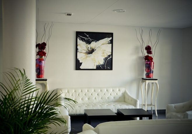 Imagen de los interiores del Hotel Adonis La Baule. Foto 18