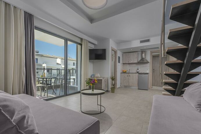 Imagen de la habitación del Hotel Adonis Luxury Village. Foto 15
