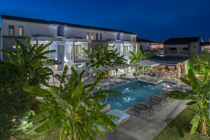 Imagen general del Hotel Adonis Luxury Village. Foto 10