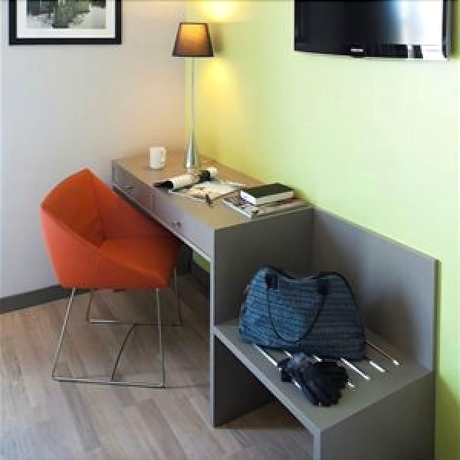 Imagen de la habitación del Hotel Adonis Lyon Dock Ouest. Foto 9