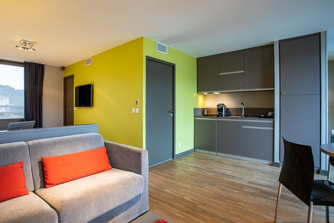 Imagen de la habitación del Hotel Adonis Lyon Dock Ouest. Foto 13