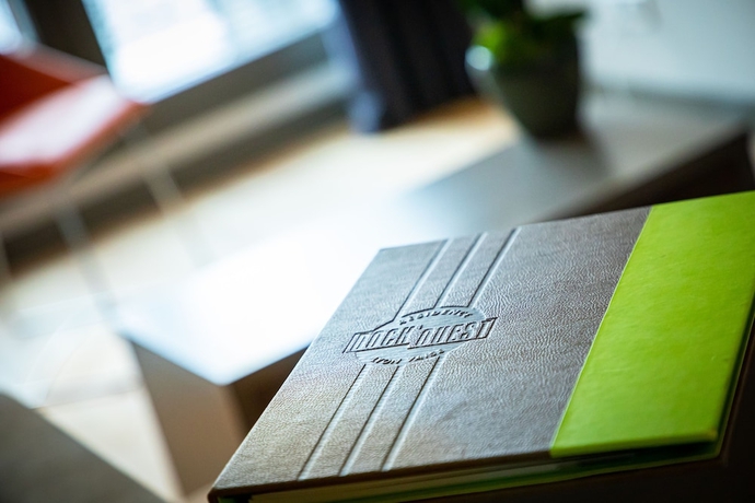 Imagen de la habitación del Hotel Adonis Lyon Dock Ouest. Foto 17