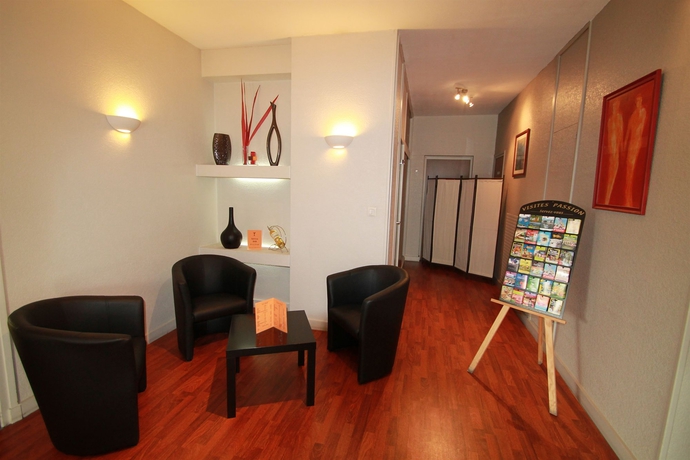 Imagen de los interiores del Hotel Adonis Lyon Est Artys. Foto 14