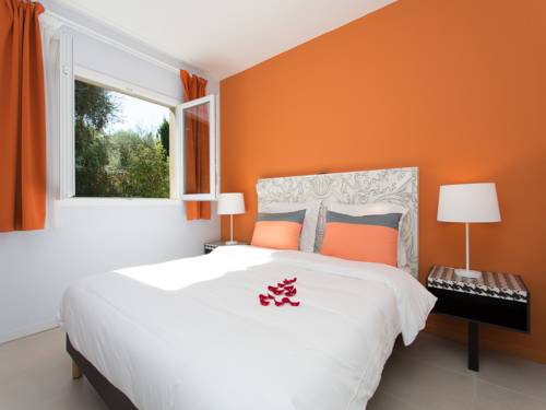 Imagen de la habitación del Hotel Adonis Mougins. Foto 8