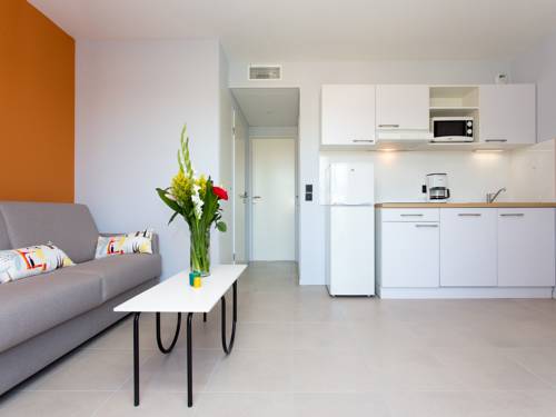 Imagen de la habitación del Hotel Adonis Mougins. Foto 14