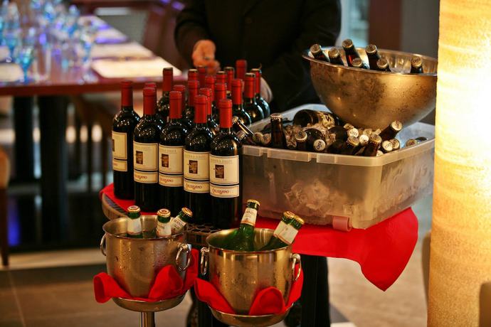 Imagen del bar/restaurante del Hotel Adonis, Pocheon. Foto 2