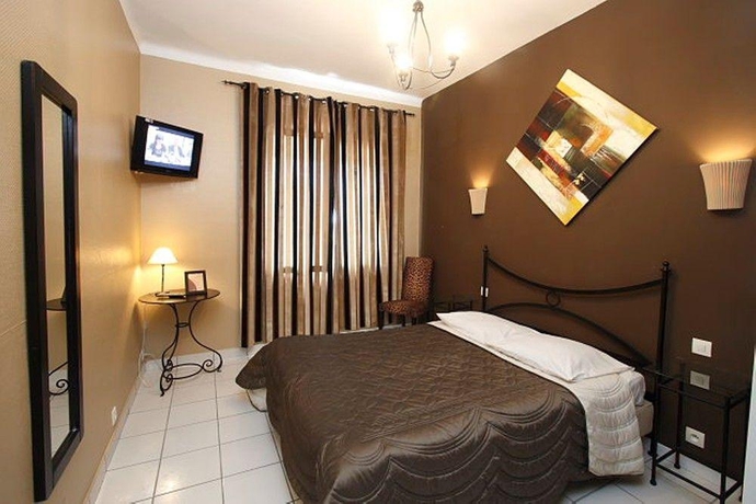 Imagen general del Hotel Adonis Sanary Grand Des Bains. Foto 9