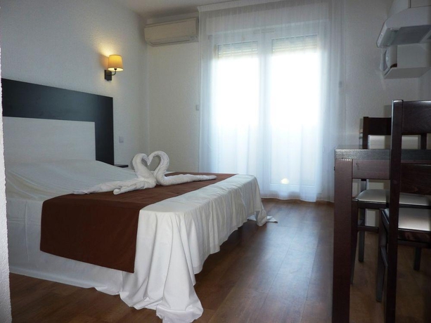 Imagen general del Hotel Adonis St Florent. Foto 11