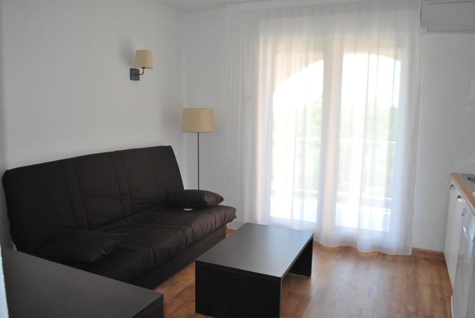 Imagen general del Hotel Adonis St Florent. Foto 15