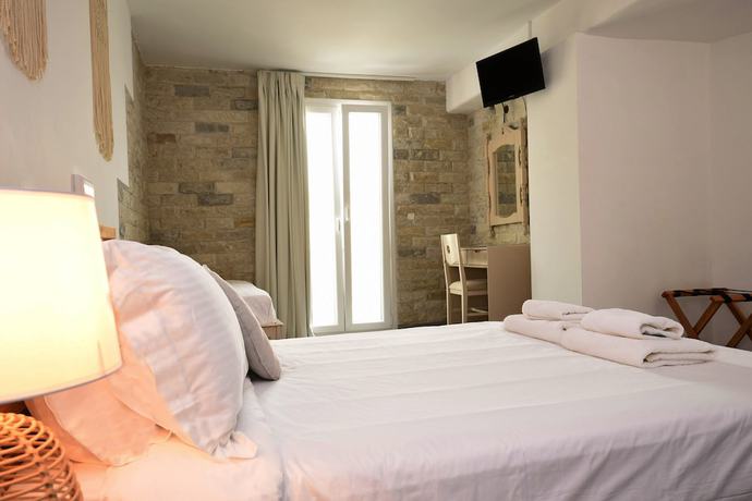 Imagen de la habitación del Hotel Adonis and Apartments. Foto 1