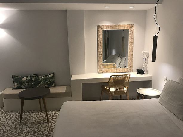 Imagen de la habitación del Hotel Adonis and Apartments. Foto 2