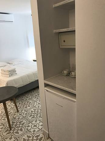 Imagen de la habitación del Hotel Adonis and Apartments. Foto 10