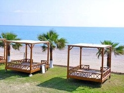 Imagen de los exteriores del Hotel Adora Calma Beach. Foto 8