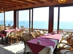 Imagen del bar/restaurante del Hotel Adora Calma Beach. Foto 3