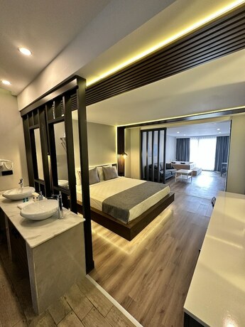 Imagen de la habitación del Hotel Adora Calma Beach -adults Only. Foto 17