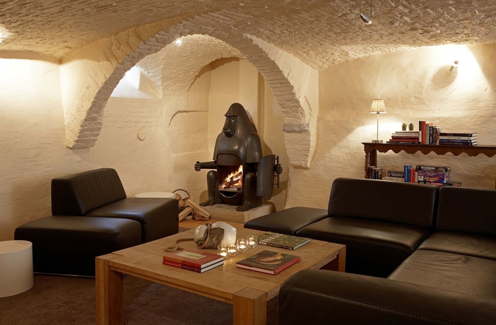 Imagen de los interiores del Hotel Adornes. Foto 5