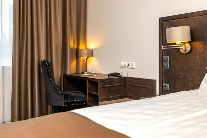 Imagen general del Hotel Adoryal. Foto 12