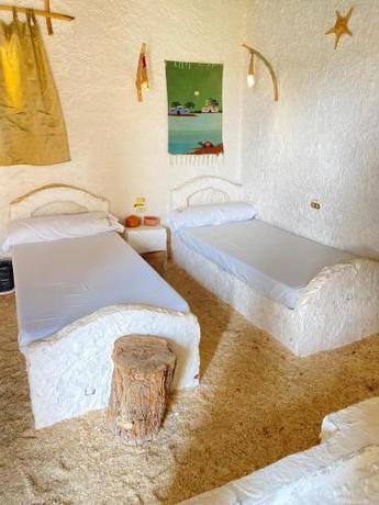 Imagen de la habitación del Hotel Adrar azwar. Foto 17