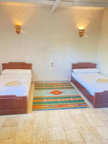 Imagen de la habitación del Hotel Adrar azwar. Foto 18