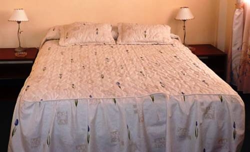 Imagen de la habitación del Hotel Adrazi. Foto 10