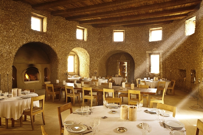 Imagen del bar/restaurante del Hotel Adrere Amellal. Foto 4