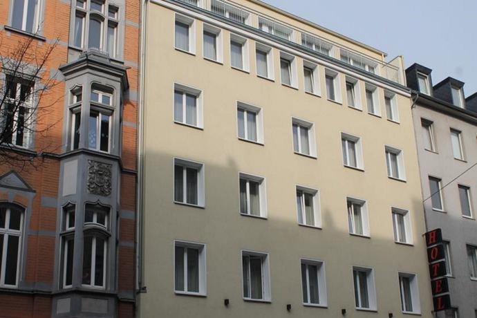 Imagen general del Hotel Adrett K&ouml;nigsallee, Dusseldorf. Foto 1