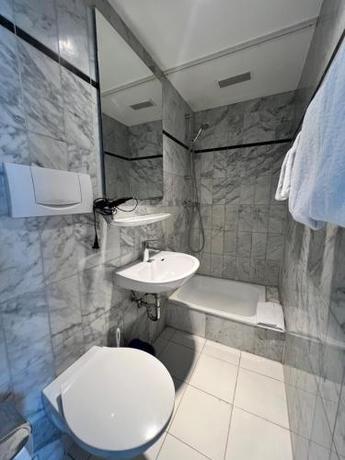 Imagen general del Hotel Adrett K&ouml;nigsallee, Dusseldorf. Foto 12