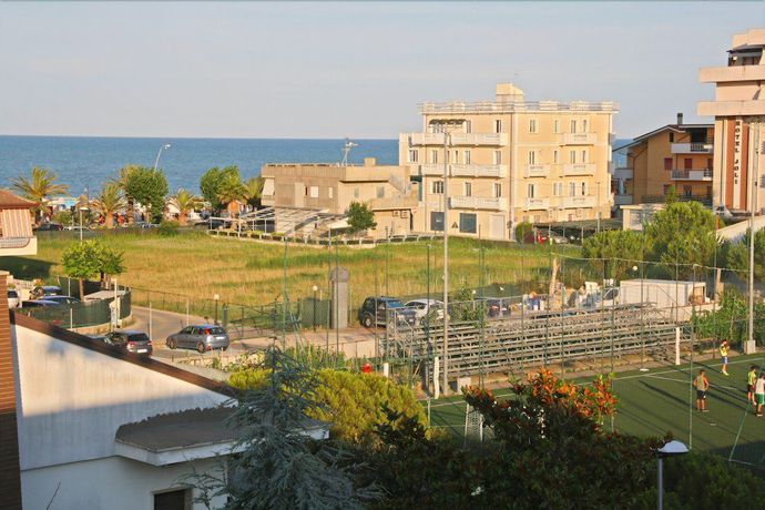 Imagen de los exteriores del Hotel Adria, Alba Adri&aacute;tica. Foto 16