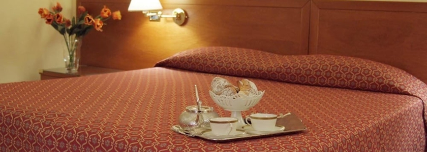 Imagen de la habitación del Hotel Adria, Bari. Foto 3