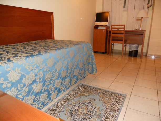 Imagen de la habitación del Hotel Adria, Bari. Foto 4