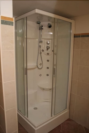 Imagen de la habitación del Hotel Adria, Bari. Foto 14