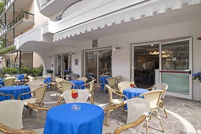 Imagen de los exteriores del Hotel Adria, C&agrave; Bianchini. Foto 10